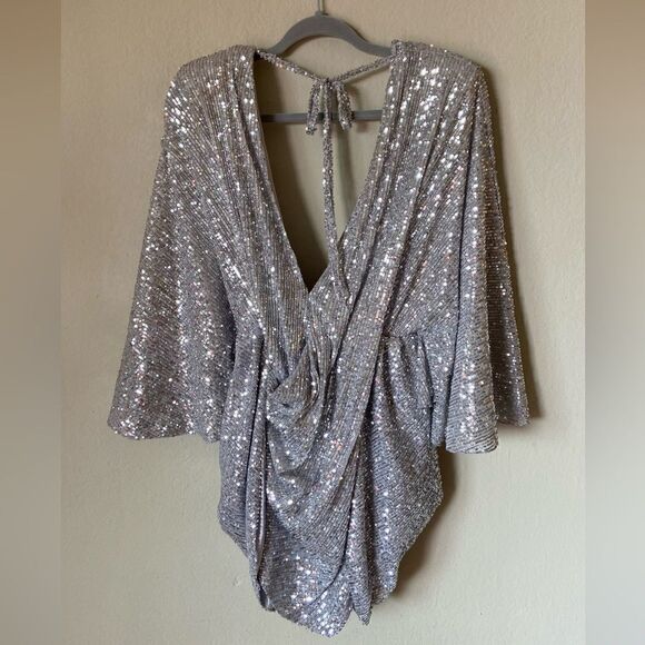 Ellae Lisque Center of Atention Mini Silver Dress Backless Sequin Size XS - Picture 8 of 11